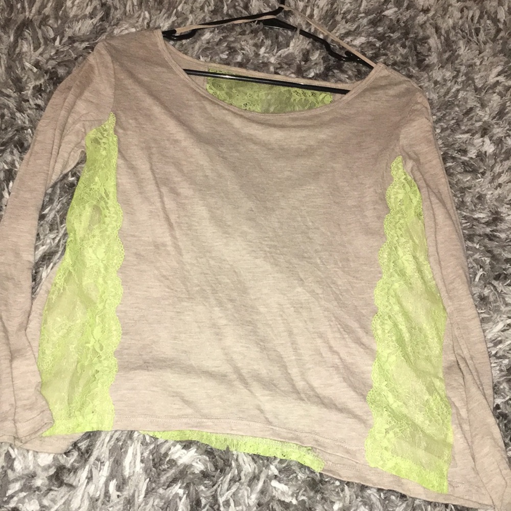 American Eagle lace top